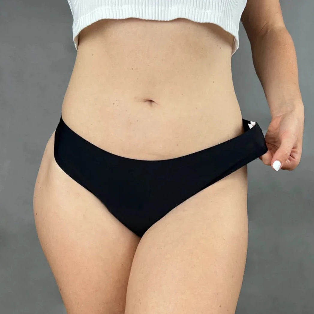 Azalea Seamless Thong - Onyx Black